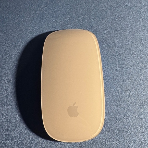 Apple Magic Mouse-Blue - Picture 2 of 4